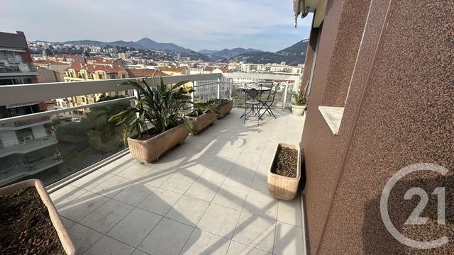 Appartement F2 à vendre - 2 pièces - 45.91 m2 - NICE - 06 - PROVENCE-ALPES-COTE-D-AZUR - Century 21 Optimmo